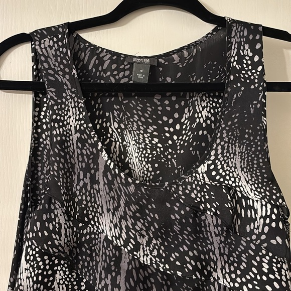 Kenneth Cole Reaction Black & White Abstract Polka Dot Blouse - Picture 2 of 5